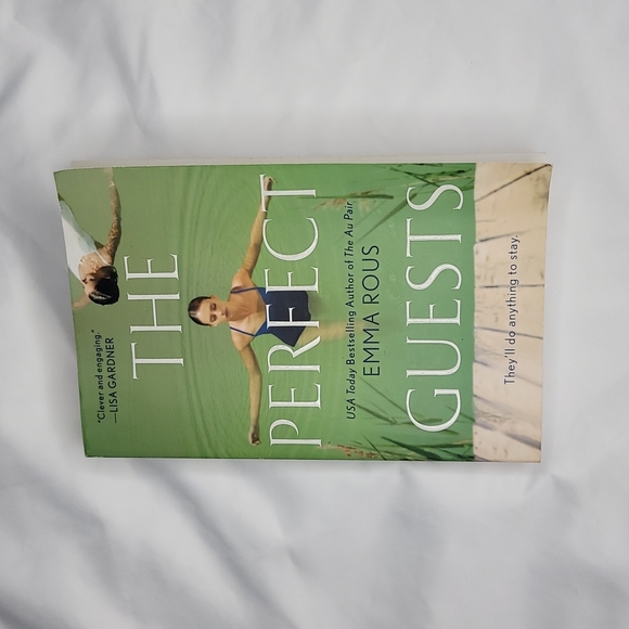 Other - The PerfEct Guest | Book |